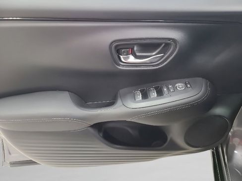 Certified 2025 Honda HR-V EX-L image 22