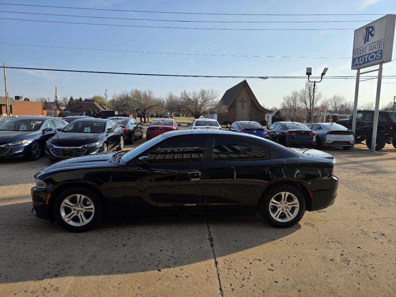 Used 2022 Dodge Charger SXT w/ Leather Interior Group RWD image 4