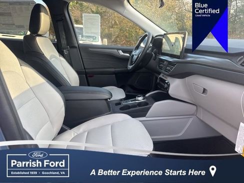 New 2026 Ford Escape SE image 23