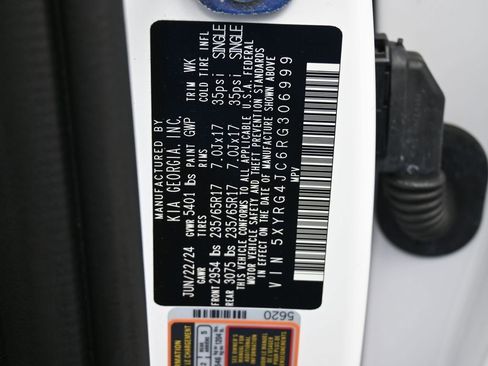 Used 2024 Kia Sorento LX image 15