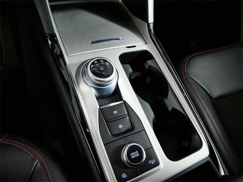 Certified 2023 Ford Explorer ST-Line image 19