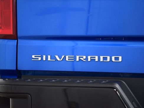 Used 2022 Chevrolet Silverado 1500 ZR2 w/ Technology Package AWD/4WD image 26
