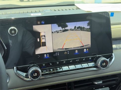 New 2025 Chevrolet Colorado ZR2 w/ Technology Package image 18