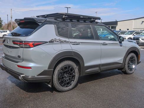 New 2026 Mitsubishi Outlander Trail Edition image 10