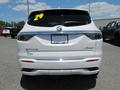 Used 2024 Buick Enclave Avenir w/ Avenir Technology Package image 6