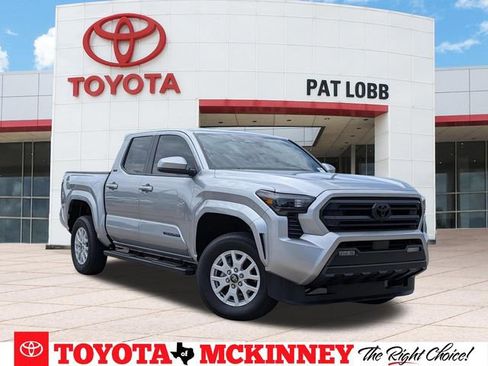 Used 2025 Toyota Tacoma SR5 AWD/4WD image 1