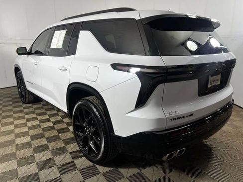 Used 2026 Chevrolet Traverse RS image 8