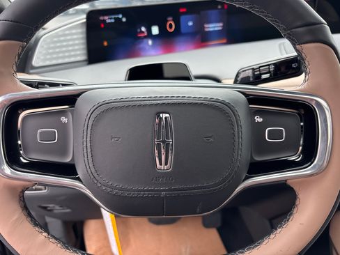 New 2026 Lincoln Navigator Black Label AWD/4WD image 15