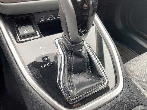 Used 2025 Subaru Outback Premium image 36