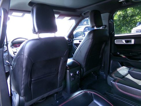 Used 2023 Ford Explorer ST-Line w/ Class IV Trailer Tow Package AWD/4WD image 16