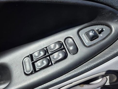 Used 1994 Ford Mustang GT image 23
