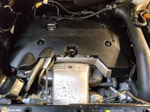 Used 2019 Chevrolet Equinox LT image 30