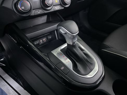 Used 2021 Kia Forte GT-Line w/ GT-Line Premium Package image 18