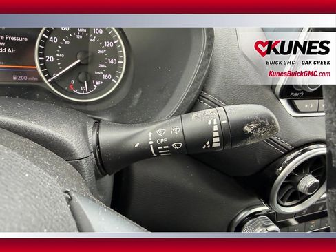 Used 2025 Nissan Sentra SV image 16