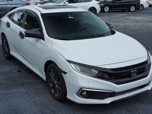 Used 2019 Honda Civic EX image 16