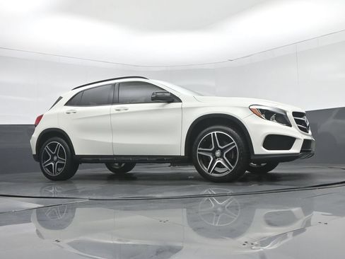 Used 2016 Mercedes-Benz GLA 250 image 51