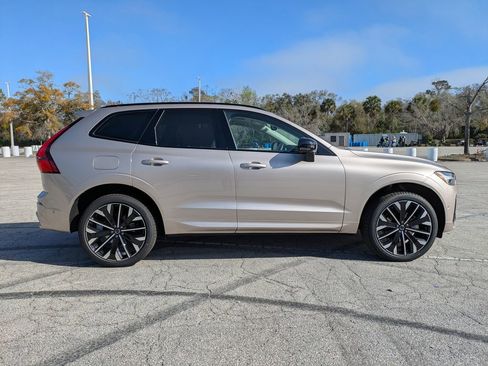 New 2026 Volvo XC60 B5 Ultra w/ Protection Package Premier AWD/4WD image 7