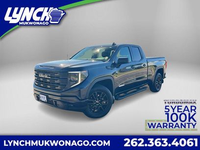 Used 2023 GMC Sierra 1500 Elevation w/ LPO, Elevation Black Package