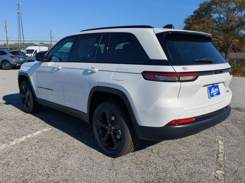 New 2025 Jeep Grand Cherokee Limited image 5