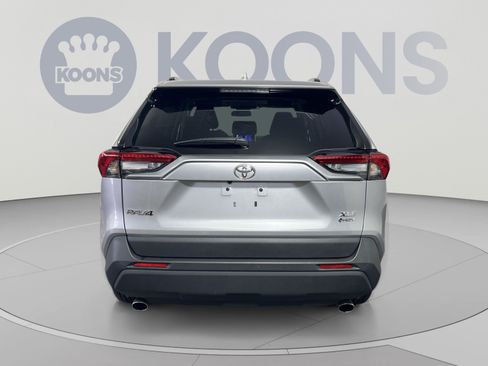 Used 2025 Toyota RAV4 XLE AWD/4WD image 5