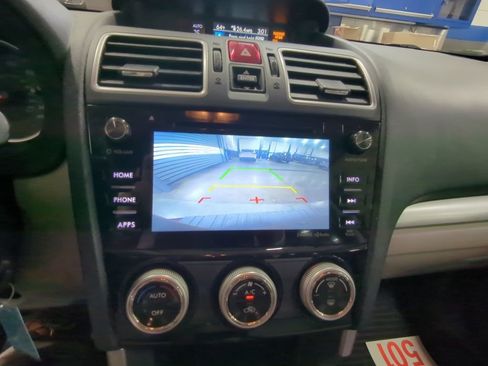 Used 2018 Subaru Forester 2.5i Premium image 16