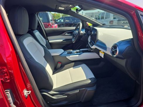 Used 2024 Chevrolet Equinox EV LT image 26