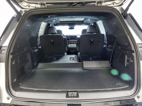 New 2026 Chevrolet Traverse RS w/ LPO, Floor Liner Package image 24