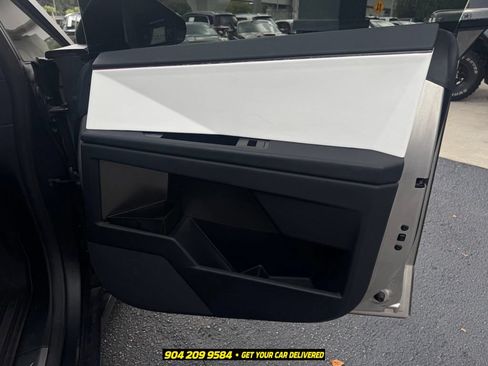 Used 2024 Tesla Cybertruck Cyberbeast AWD/4WD image 22