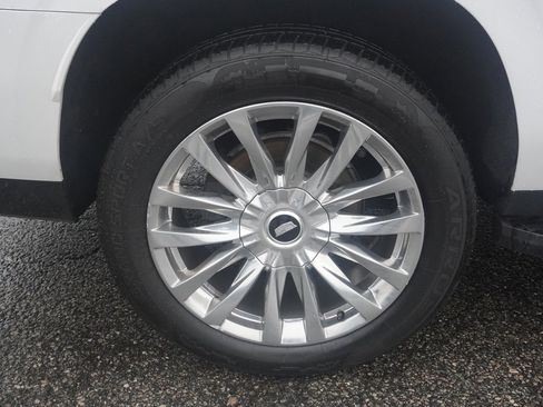 Used 2021 Cadillac Escalade ESV Premium Luxury image 26