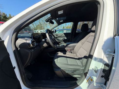 Used 2025 Chevrolet Equinox LT FWD image 25