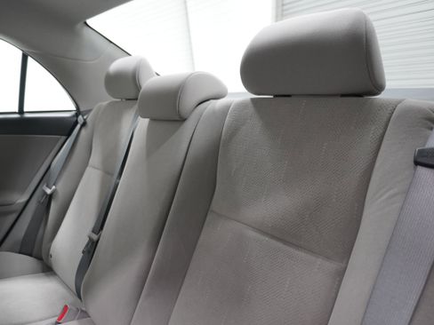 Used 2013 Toyota Corolla L image 12