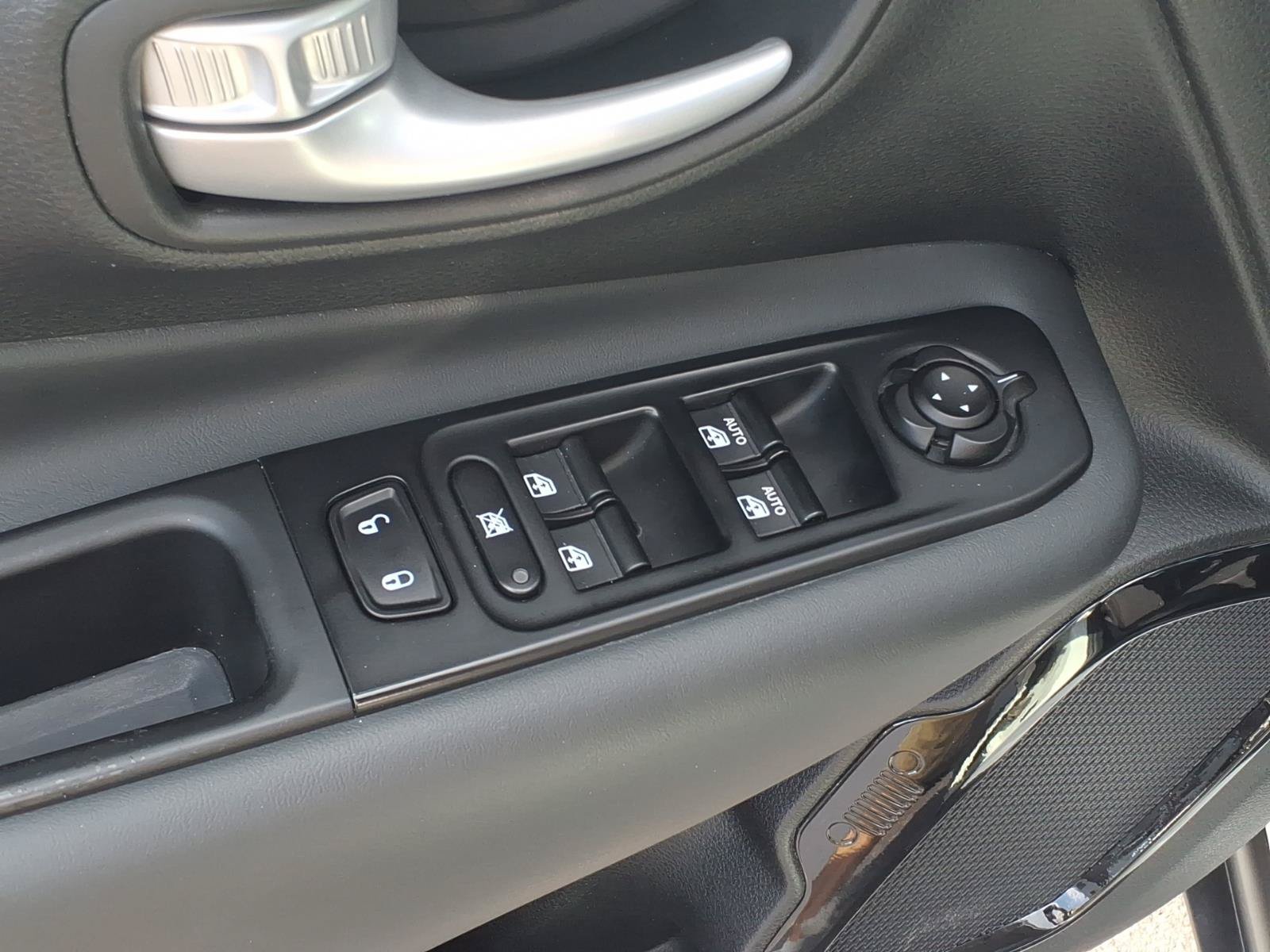 Used 2023 Jeep Renegade Altitude w/ Sun/Sound Group AWD/4WD image 15