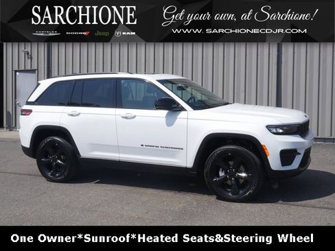 Used 2023 Jeep Grand Cherokee Altitude image 1