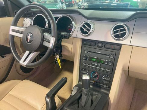 Used 2006 Ford Mustang GT image 55