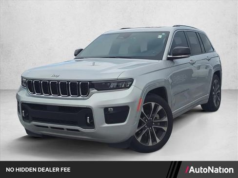 Used 2023 Jeep Grand Cherokee Overland AWD/4WD image 1