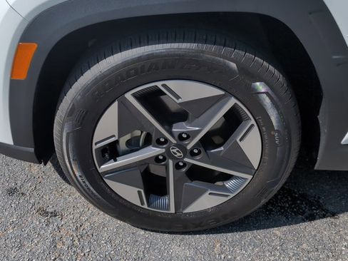 Certified 2025 Hyundai Tucson SEL image 25