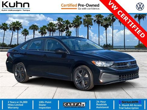 Certified 2023 Volkswagen Jetta SE w/ Panoramic Sunroof Package image 1