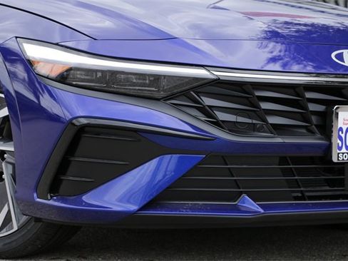 New 2026 Hyundai Elantra Limited image 3