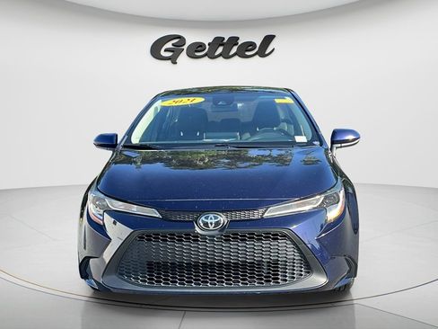 Used 2021 Toyota Corolla LE FWD image 2