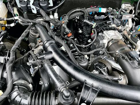 Certified 2025 Ford Bronco Badlands AWD/4WD image 38