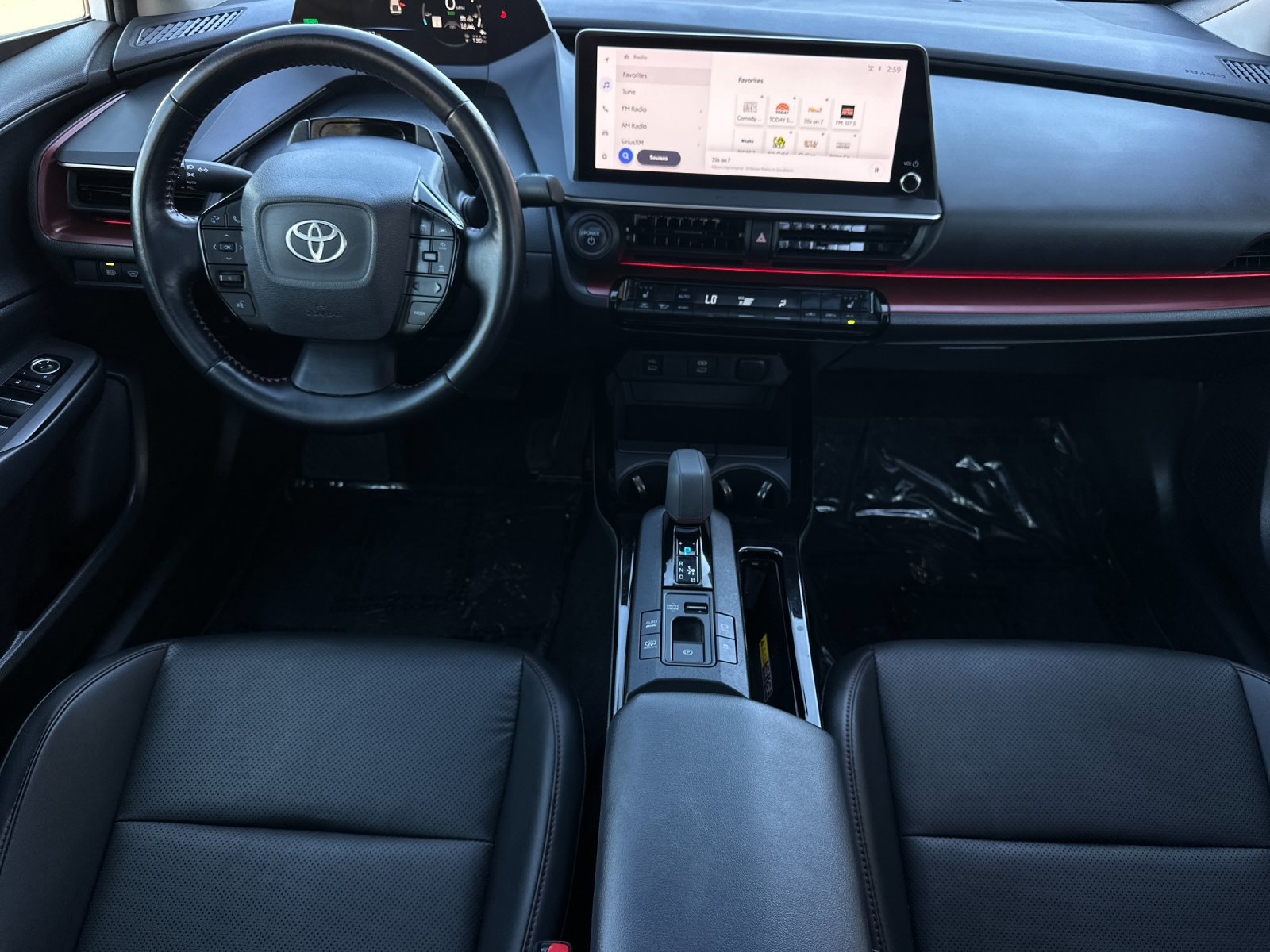 Used 2024 Toyota Prius Prime FWD image 12