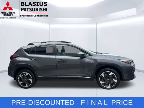 Used 2024 Subaru Crosstrek 2.5i Limited AWD/4WD image 5