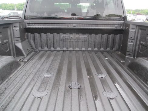 New 2026 GMC Sierra 2500 SLT w/ SLT Convenience Package AWD/4WD image 7
