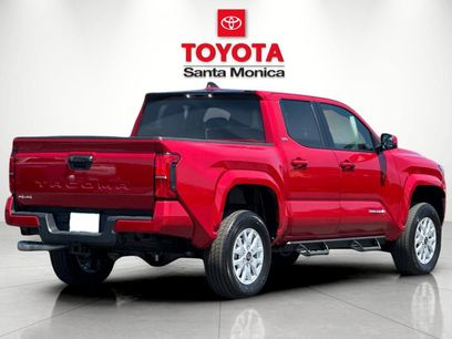 New 2025 Toyota Tacoma SR5