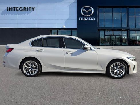 Used 2025 BMW 330i Sedan RWD image 3