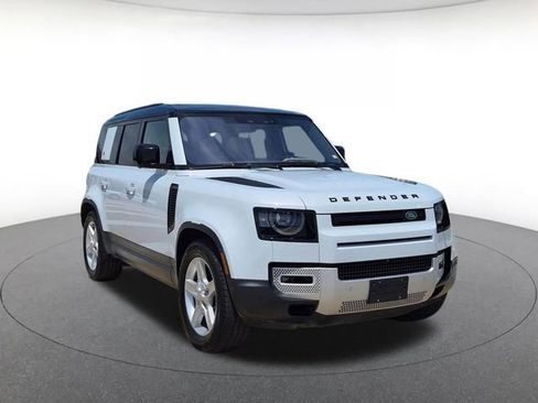 Used 2022 Land Rover Defender 110 SE AWD/4WD image 3