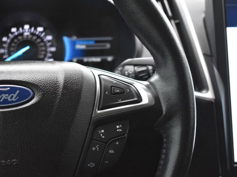 Used 2023 Ford Edge SEL image 19