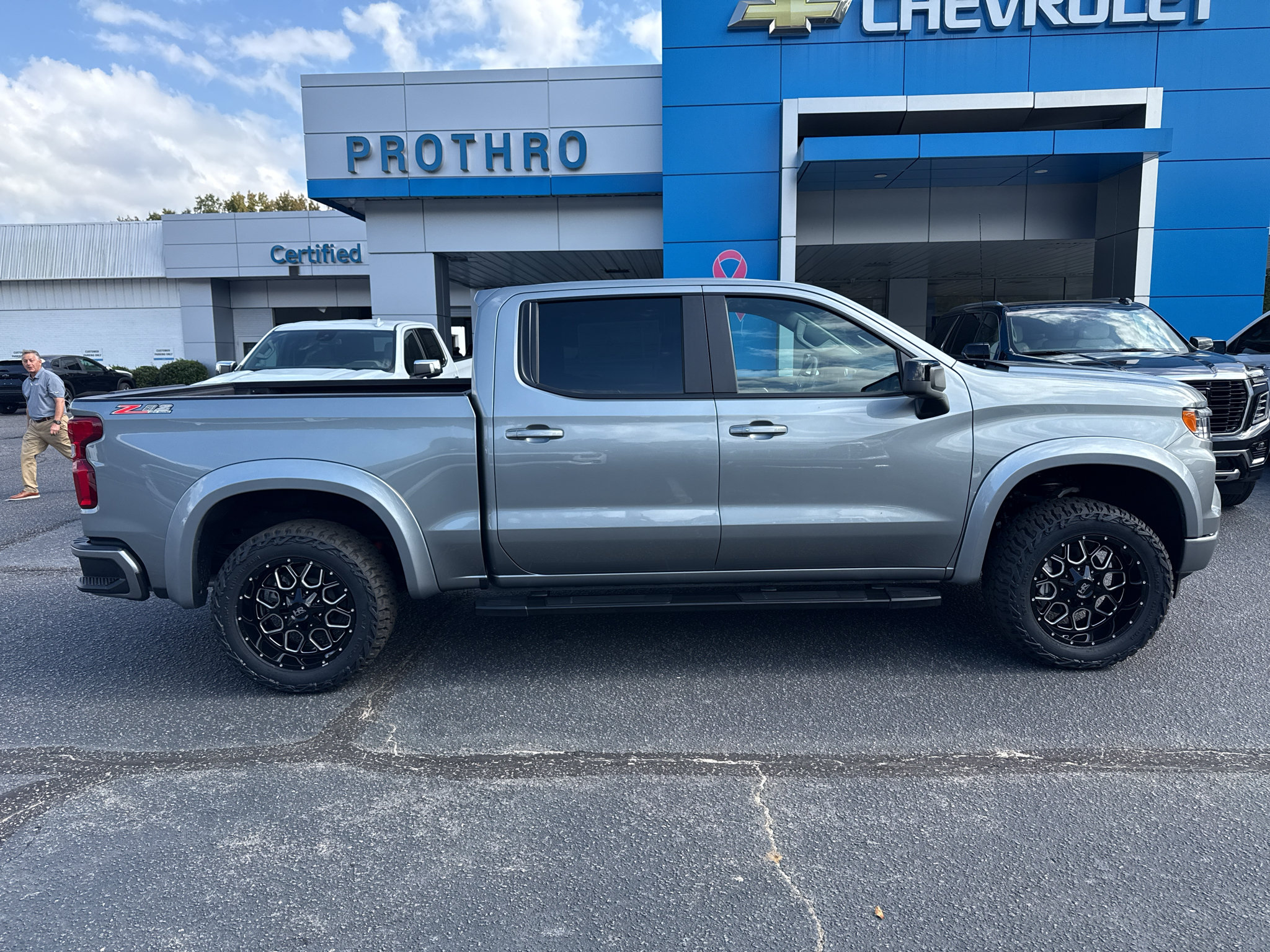 New 2026 Chevrolet Silverado 1500 RST w/ Z71 Off-Road Package AWD/4WD image 5