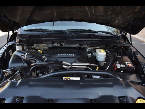 Used 2015 RAM 2500 Tradesman w/ Chrome Appearance Group image 38