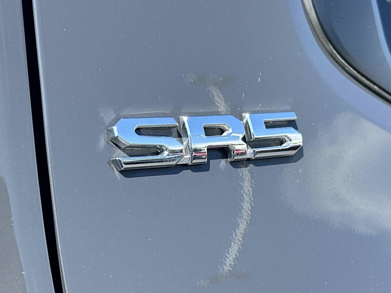 Used 2024 Toyota Tacoma SR5 AWD/4WD image 8